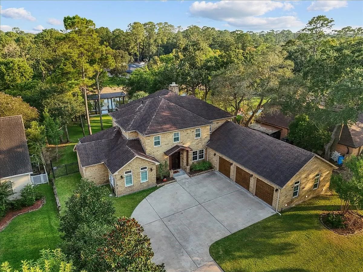 Bayou Crest Drive Estate
